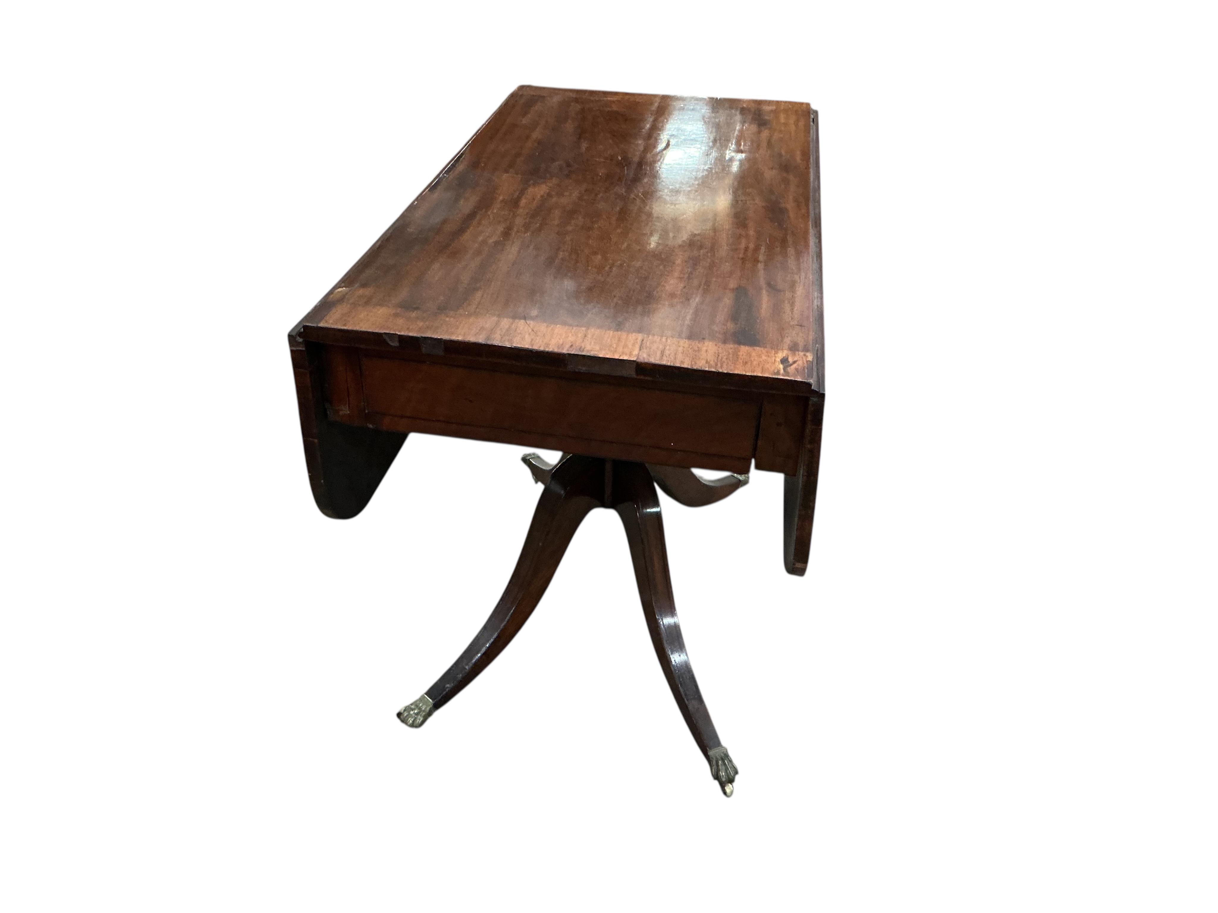 A Regency mahogany Pembroke breakfast table, width 91cm, depth 51cm, height 71cm